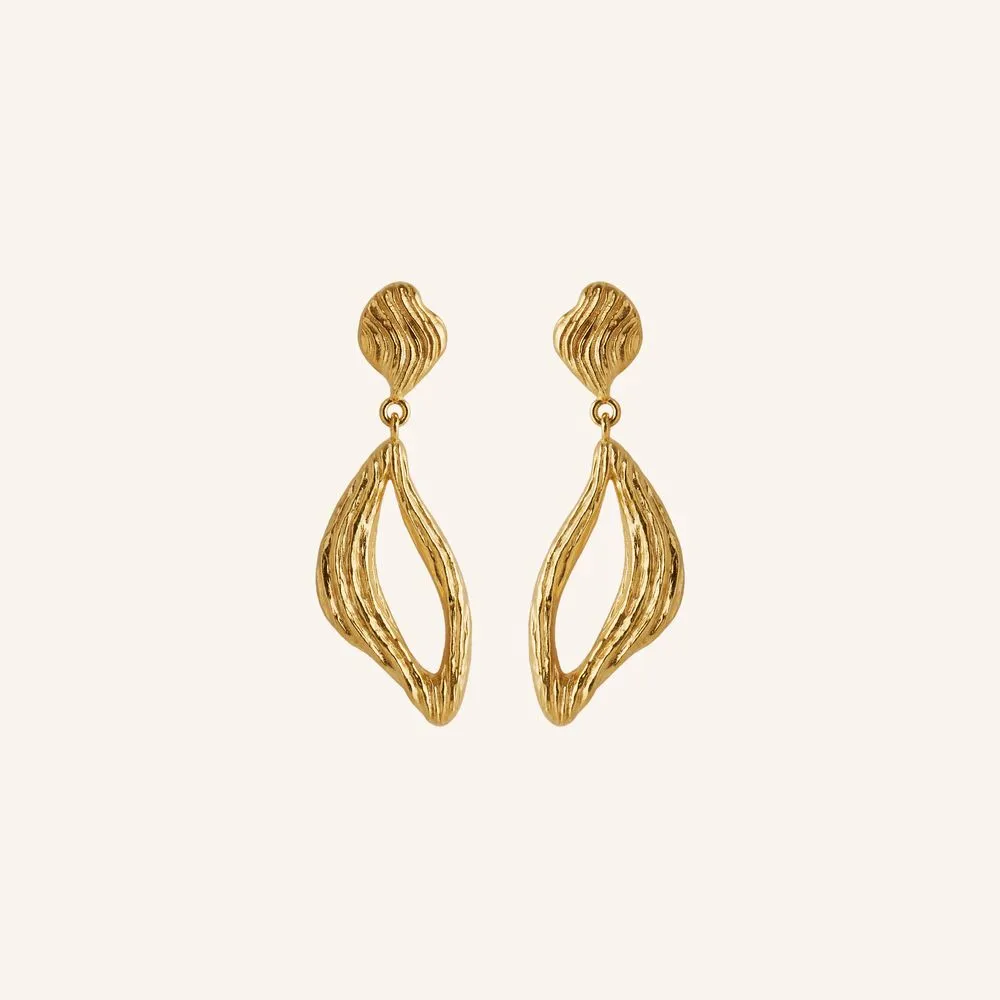 Flowing Dreams Earrings - Gold - Pernille Corydon