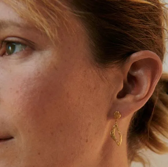 Flowing Dreams Earrings - Gold - Pernille Corydon