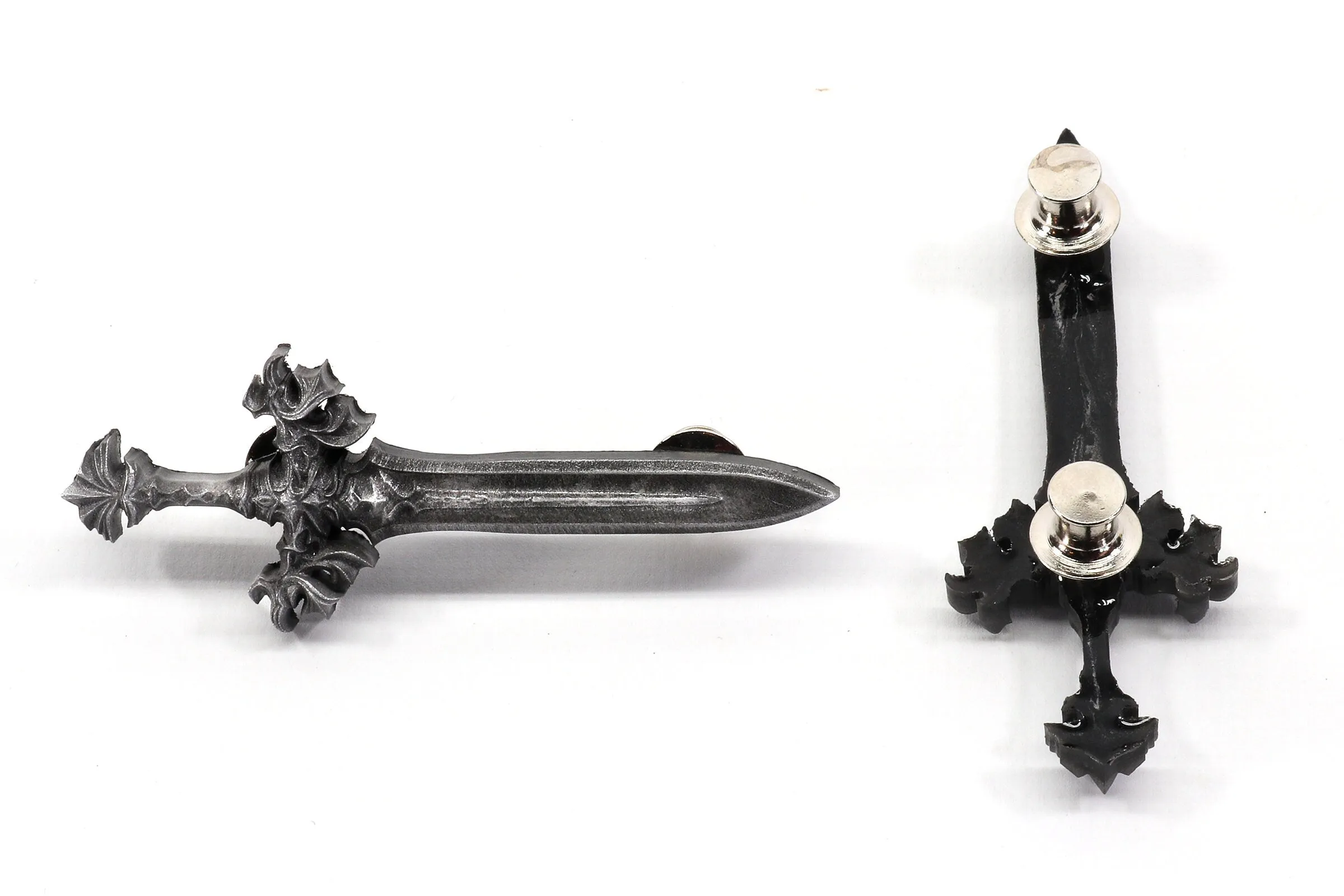 Honorbound Recollection Sword Pin - FFXIV