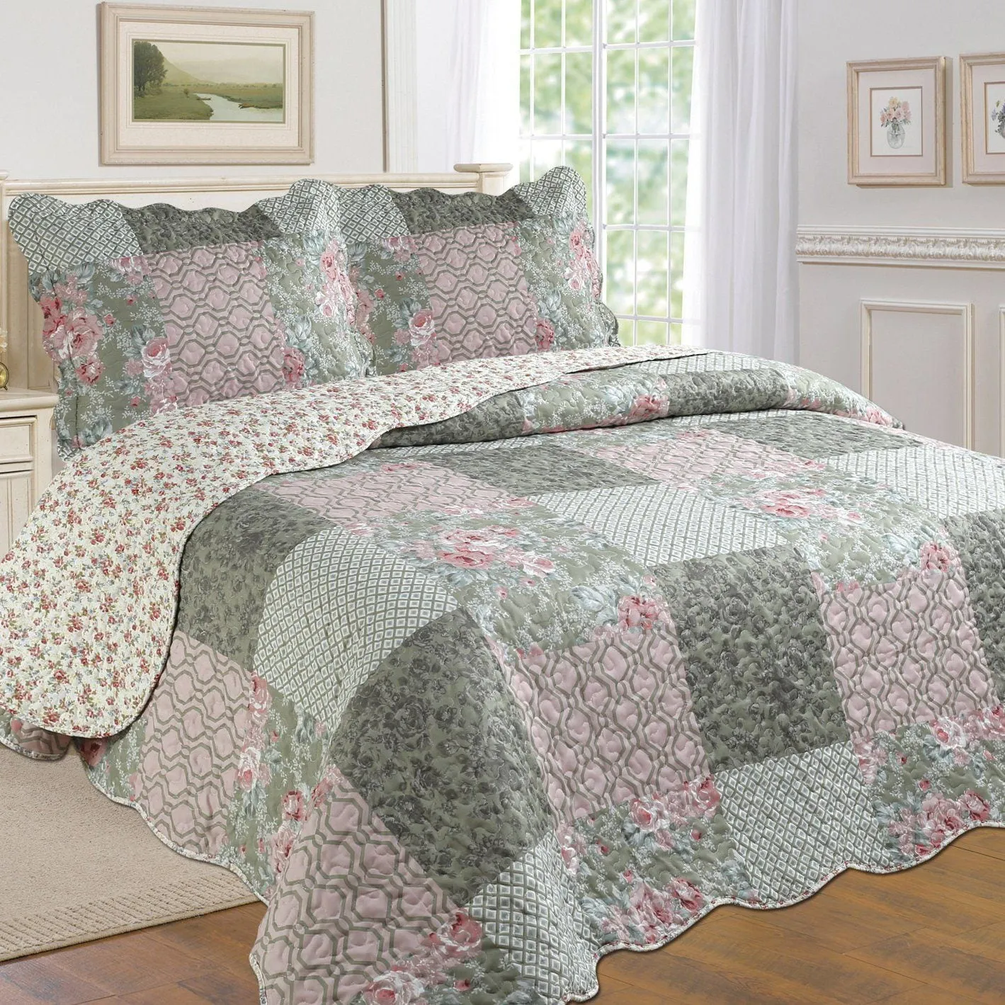 Tradition Premium Printed Reversible Quilt Sets - Assorted Styles