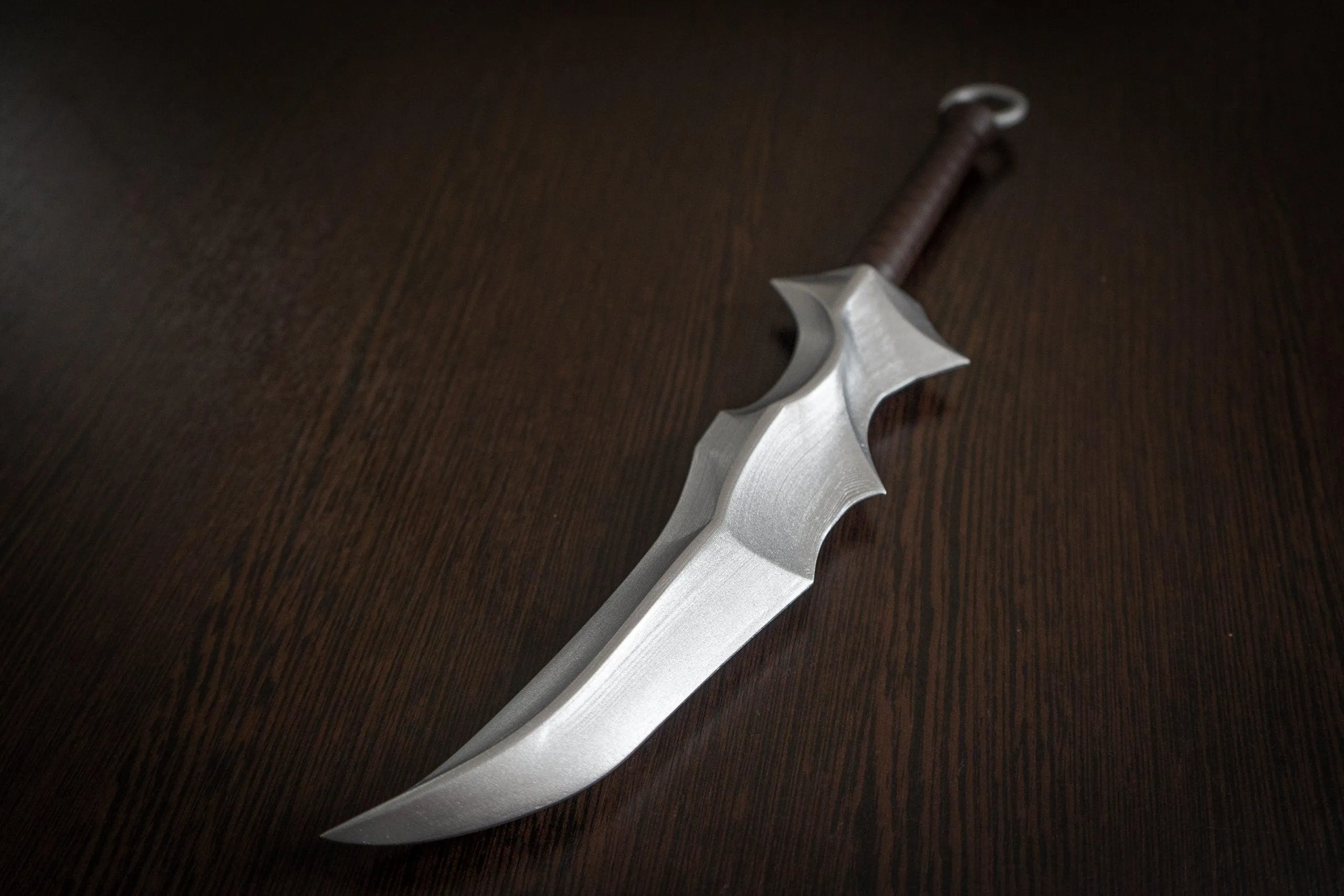 Vampire Blade Replica for Overlord Cosplay – Authentic Weapon Prop