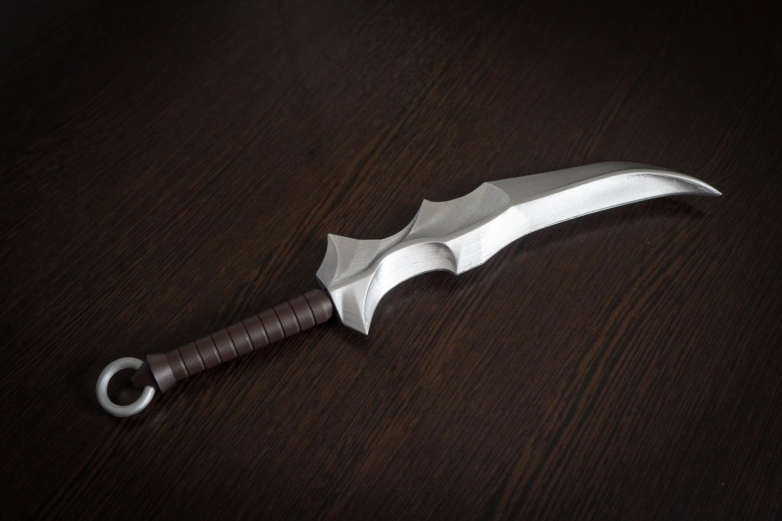Vampire Blade Replica for Overlord Cosplay – Authentic Weapon Prop